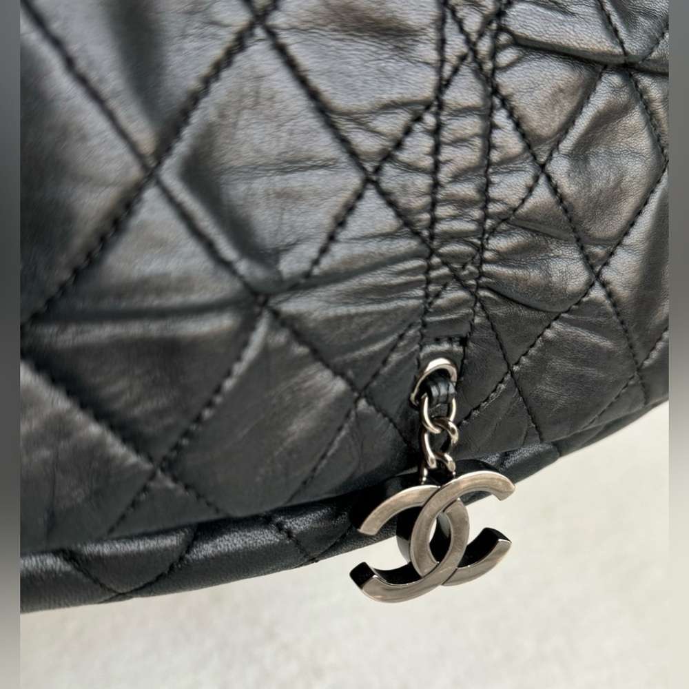 ᴿᵃʳᵉ ✨CHANEL 
Lambskin Quilted Small Sharpei Flap Black - Picture 6 of 16